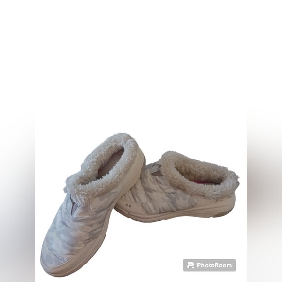 Ryka nylon camo faux fur surround fit slip on mules. Womens size 7.5 - Picture 2 of 7